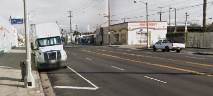 [11-22-2020] Los Angeles, CA - Pedestrian Killed in a Fatal Hit-and-Run Accident on 77th Street