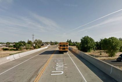 [11-18-2021] San Joaquin County, CA - Three People Injured After a Multi-Vehicle Collision in Manteca