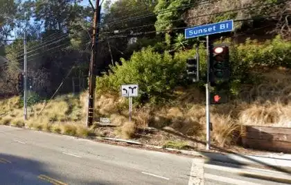 [01-21-2022] Multi-Vehicle Crash in Pacific Palisades Injures One Woman