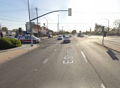 [01-24-2022] Fresno County, CA - Two People Hurt Following a Multi-Vehicle Crash near Shields Avenue