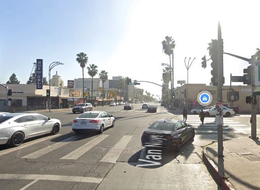 [02-25-2022] Los Angeles County, CA - Three People Injured in Two-Vehicle Crash Near Van Nuys City