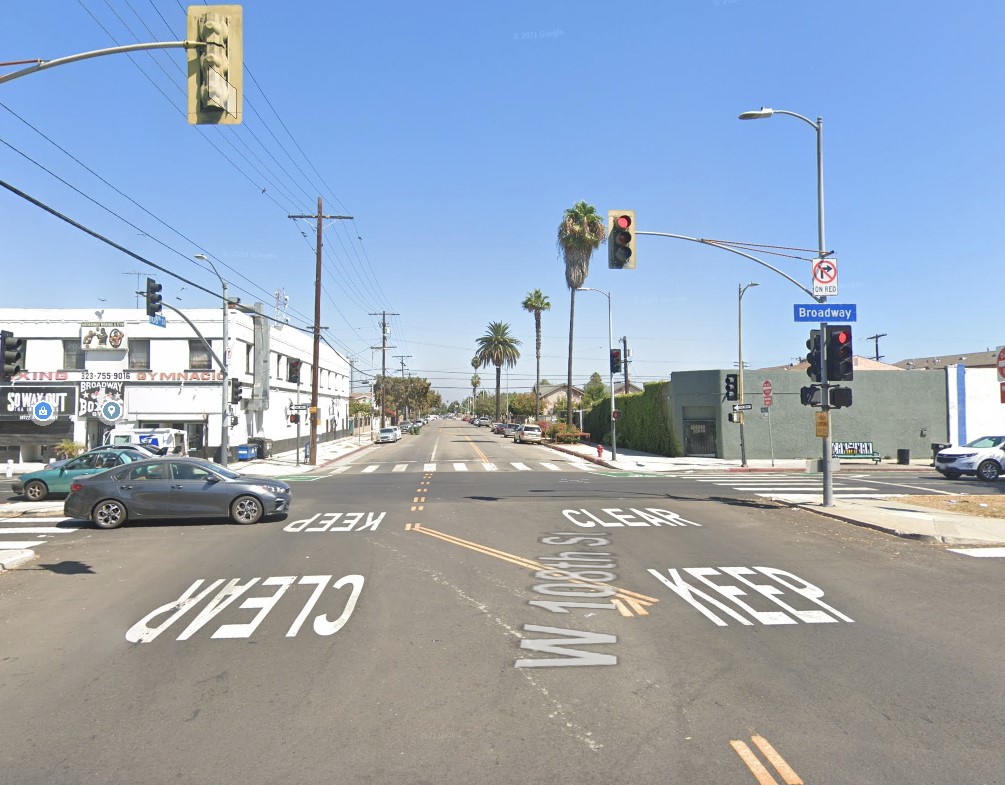 [03-02-2022] Los Angeles County, CA - 8 People Hurt Following a School Bus Crash in Broadway