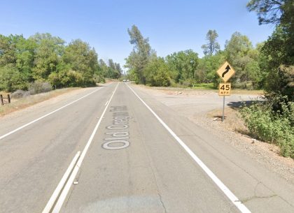 [04-25-2022] Shasta County, CA - Head-On Collision in Redding Injures Three