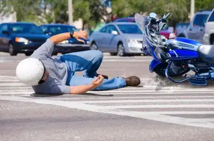 Hombre Involucrado En Accidente De Motocicleta (1)