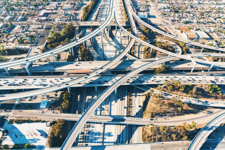 Las Intersecciones Y Autopistas Más Peligrosas Del Condado de Los Ángeles