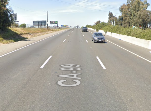 [07-12-2022] Condado de Madera, CA - Múltiples Personas Sufrieron Lesiones Graves en Doble Choque de Dos Vehículos en la Autopista 99