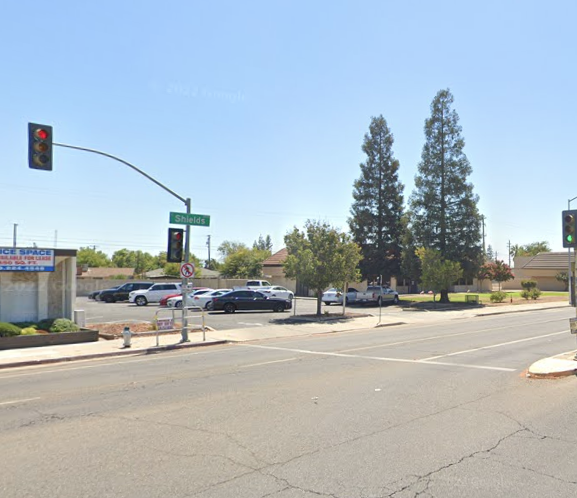 [08-19-2022] Fresno County, CA – Passenger Hurt Following a suspected DUI Crash in Central Fresno