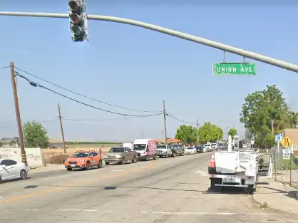 [08-27-2022] Two Bakersfield Police Officers Injured in Crash During Pursuit in Bakersfield