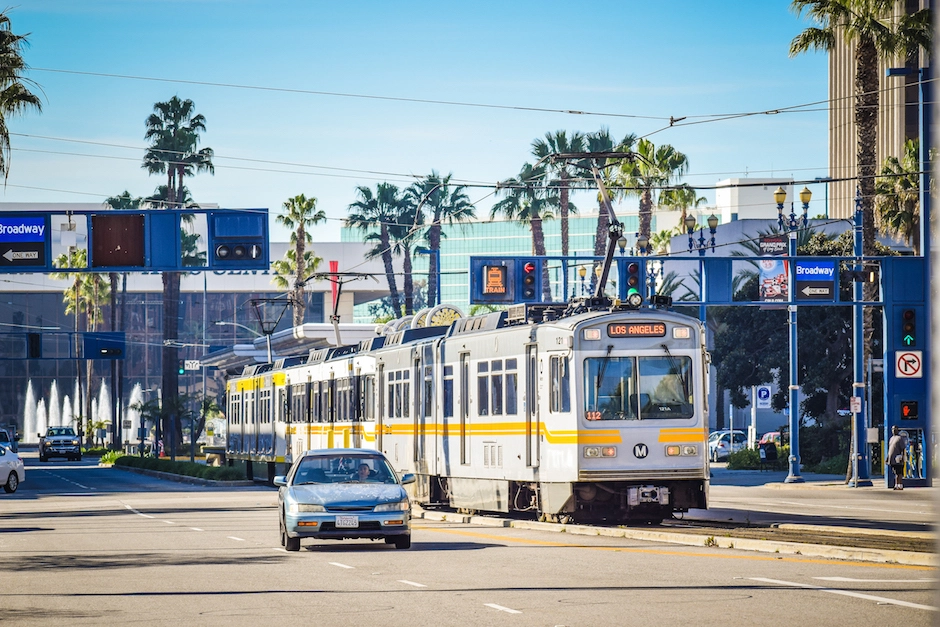 [09-12-2022] Metro Train Strikes Vehicle Resulting in Injuries in South Los Angeles