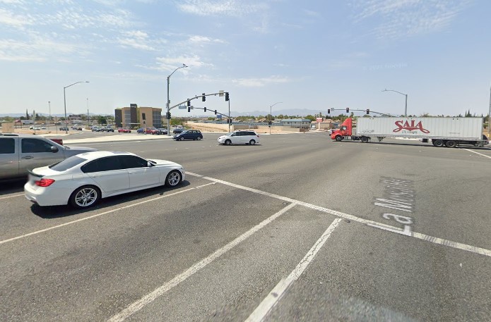 [09-25-2022] Two Motorcyclists Injured in Collision in Victorville