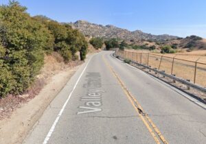 [10-09-2022] At Least One Person Taken to Hospital After Single-Vehicle Crash in Chatsworth