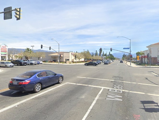 [10-10-2022] Several People Suffered Injuries in a Supermarket Following a Vehicle Crash in Rialto