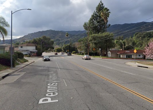 [10-12-2022] At Least One Injured After Two Vehicles Crashed into Glendale Building