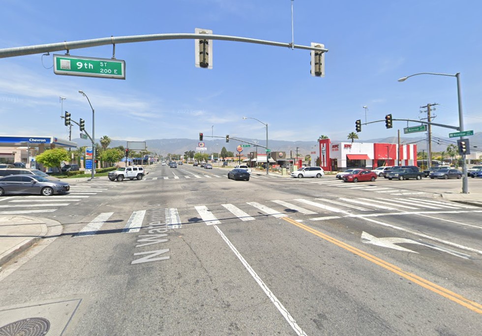 [11-07-2022] Reckless Driving in San Bernardino Crashes Circle K Storefront