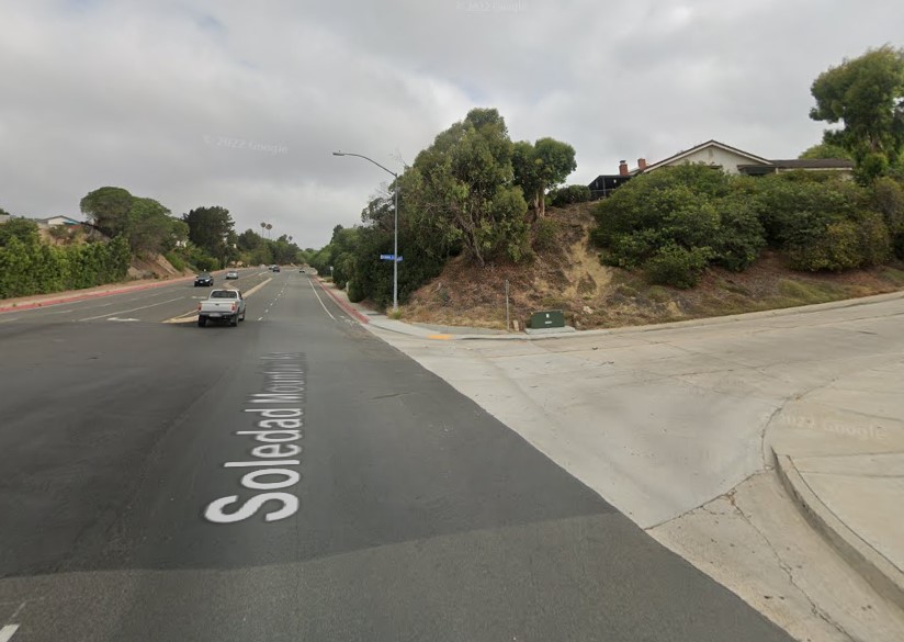 [11-15-2022] Minivan vs. Motorcycle Crash in Pacific Beach Severely Injures One