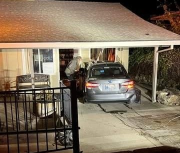 [11-18-2022] One Bystander Injured After Car Crashed into a House