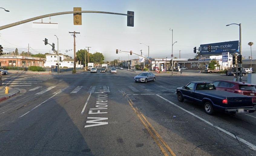 [12-25-2022] Police Sought Hit-And-Run Driver After Killing Female Pedestrian in Hyde Park