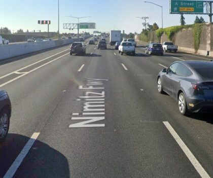 [10-19-2023] Two-Vehicle Collision on I-880 Near Hayward Blocks Lanes
