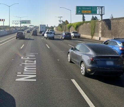 [10-27-2023] Injuries Under Evaluation After Truck Collision on I-880 in Hayward Acres