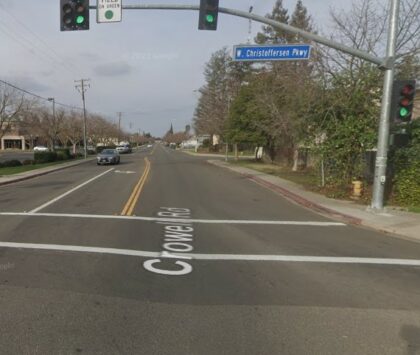 [11-01-2023] Vehicles Towed Following Collision in Turlock