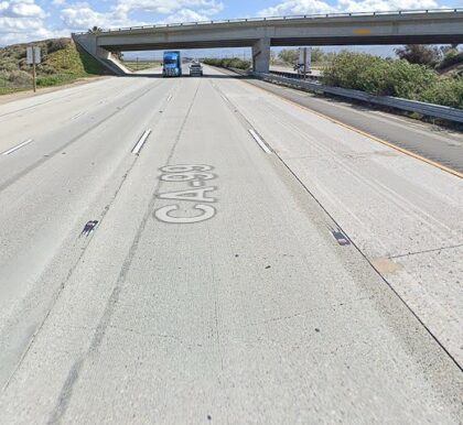 [11-10-2023] Emergency Road Services Dispatched After Single-Vehicle Crash on SR-99 Near Bakersfield
