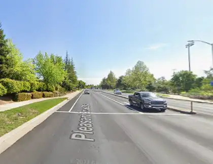 [09-16-2024] Possible Major Injury Reported After Motorcycle Crash on Highway 65 in Roseville
