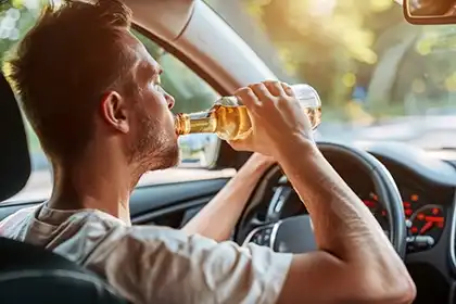 Se Descubrió Que El Deterioro Del Alcohol Es Común Entre Los Conductores Que Exceden La Velocidad En Accidentes Fatales