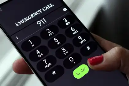 Calling 911 after an Uber accident