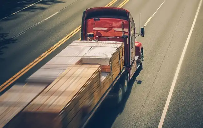 Camión A Alta Velocidad En California
