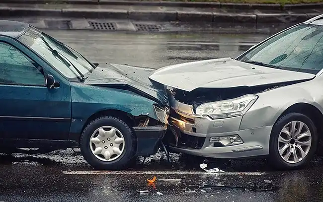 Colisión Frontal En West Covina