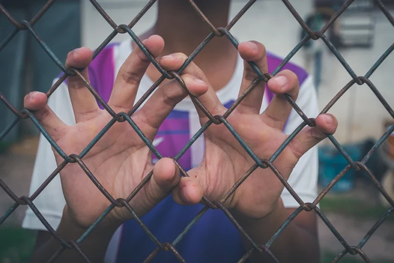Lucha Contra El Abuso Sexual En El Centro De Detención Juvenil De Los Ángeles