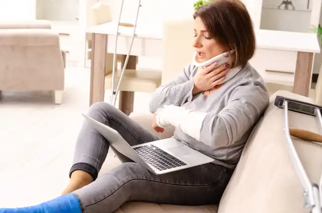 Car accident victim sends email to her lawyer for possible case