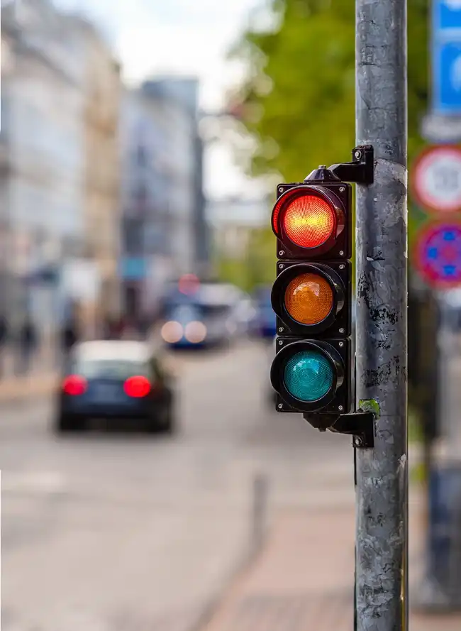 Semáforo en rojo como factor frecuente en accidentes de tráfico