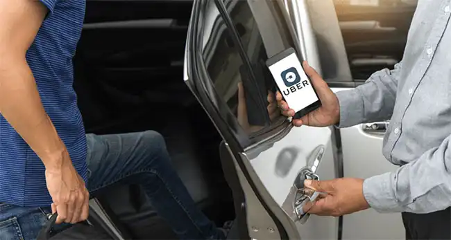 Uber accident risks with driver out of the car