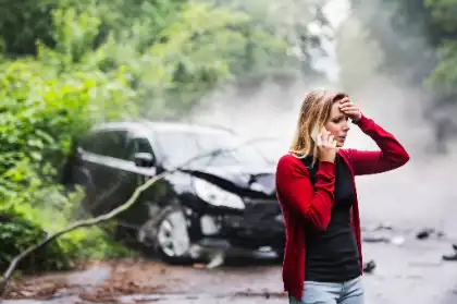 Conductor herido tras un accidente de un solo vehículo