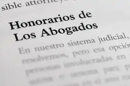 Documento con texto sobre honorarios de abogados