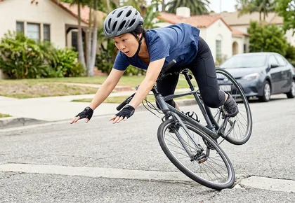 Accidente de bicicleta en California responsabilidad del ciclista y negligencia comparativa
