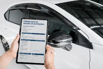 Formulario del seguro tras un accidente de carro