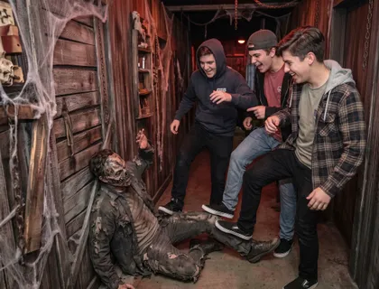 Haunted house worker injured during an unexpected guest interaction while performing scare actor duties